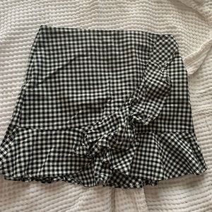 Forever 21 gingham mini skirt